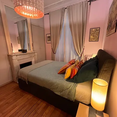 Magnifique Avec Terrasse A Cote De La Tour Eiffel * Parijs